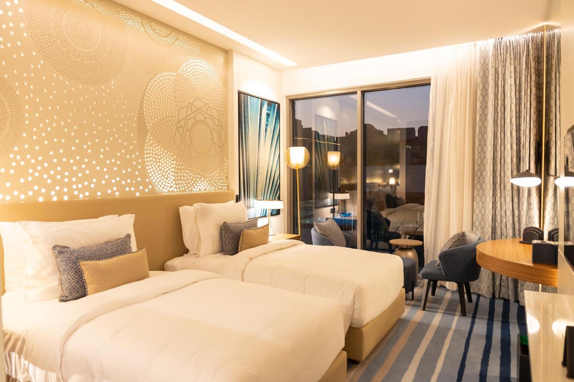 Tumbi West Palm Beach Hotel Dubai,Tapestry Collection Hilton Eksteriør billede